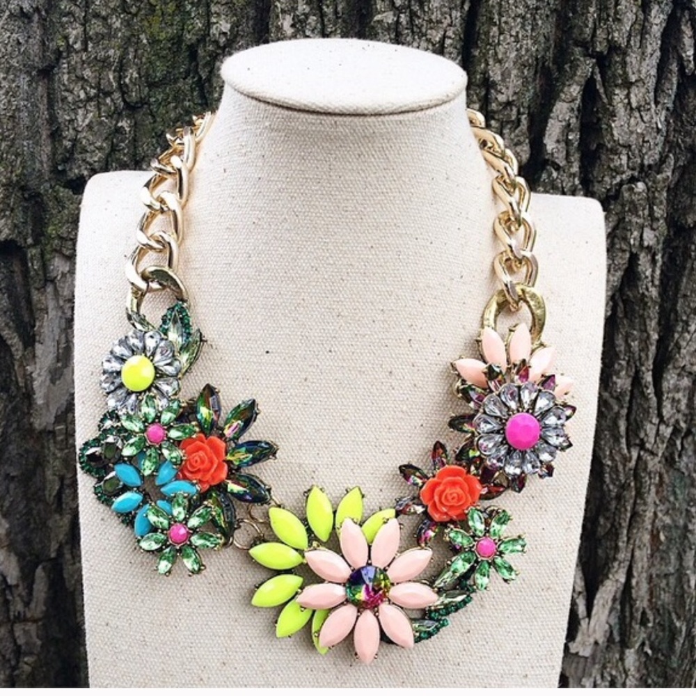 Neon Pastel Statement Necklace - Picture 5 of 8